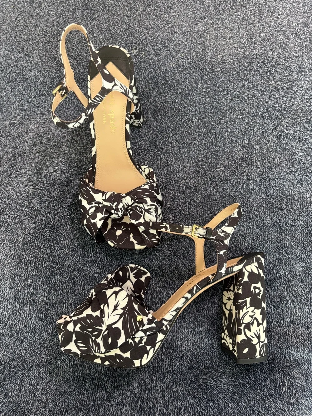 Kate Spade Bow Heels - Picture 1 of 7